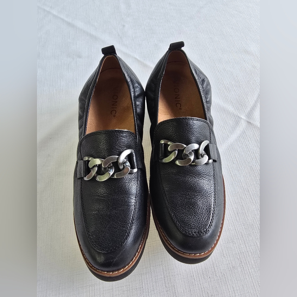 Cynthia Black Chain Loafers 7.5